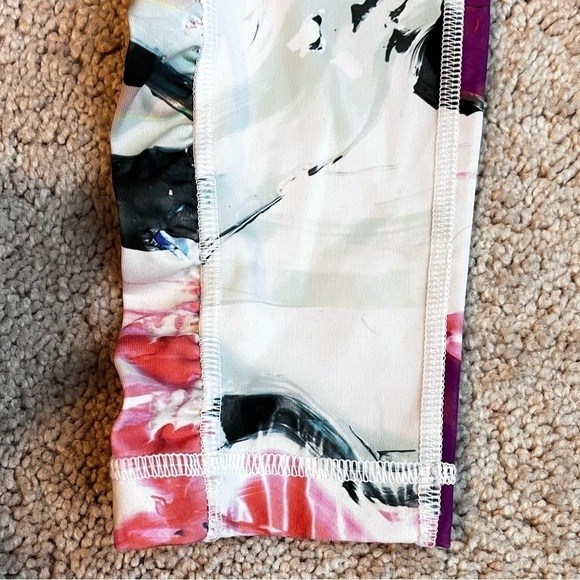 Lululemon Speed Tight III Pigment Wave Multi/Black/Regal Plum Thigh Pockets SZ6 - Picture 7 of 9